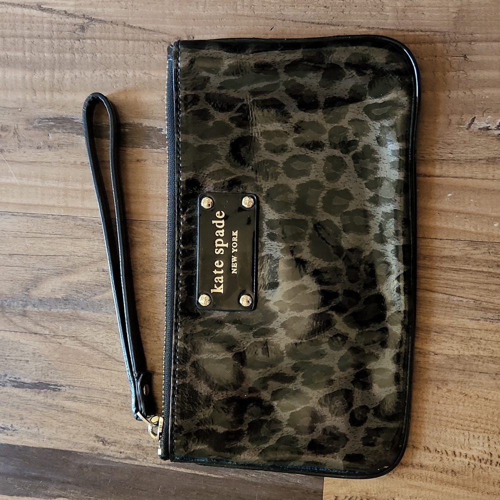 - Kate spade clutch